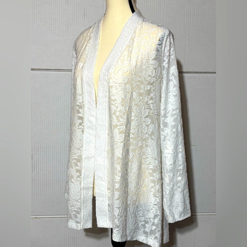 Susan Graver XS Elegant White Lace Kimono Cardigan 28”L 23” sleeves